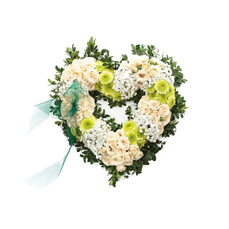 Ivory Spray Roses Open Heart-Regular (30cm / 12″) & Large (43cm / 17″) & Extra Large (54cm / 21″)