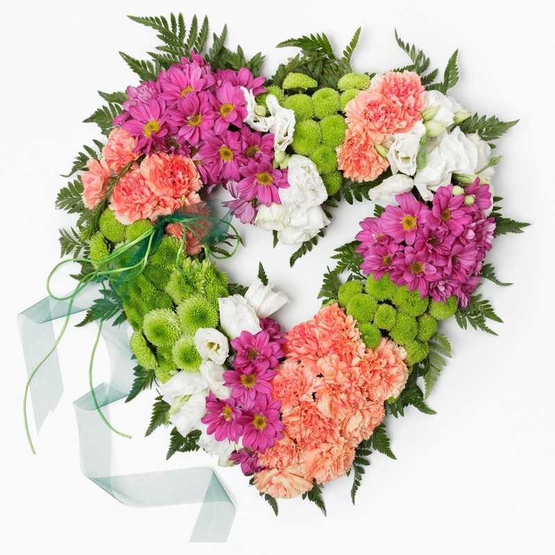 Mixed Flowers Open Heart-Regular (30cm / 12″) & Large (43cm / 17″) & Extra Large (54cm / 21″)