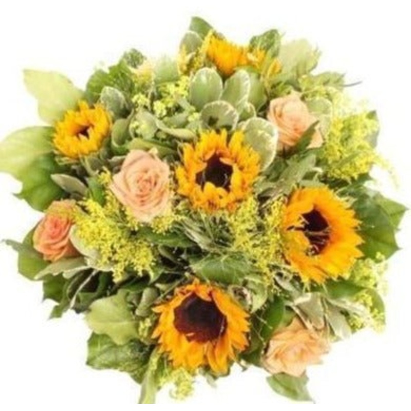 Sunflowers and Peach Roses Bouquet