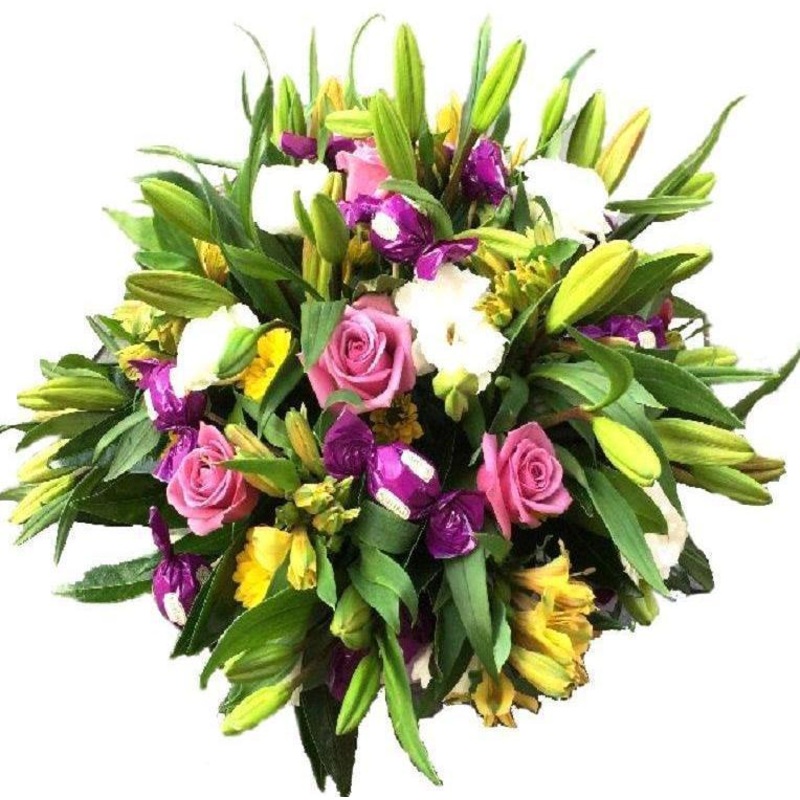 Waltz of the Lilies Bouquet-Extra Small (15 stems) & Small (20 stems) & Medium (25 stems) & Regular ( 30 stems) & Large (40 stems) & Extra Large (60 stems) & Luxury (75 stems) & Glamour (90 stems) & Exclusive Glamour (100 stems) & Premium (120 stems)