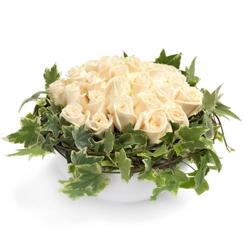 Woodland Roses Posy-Small (25cm/9″) & Regular (30cm/12″) & Large (43cm/17″) & Extra Large (54cm/21″)