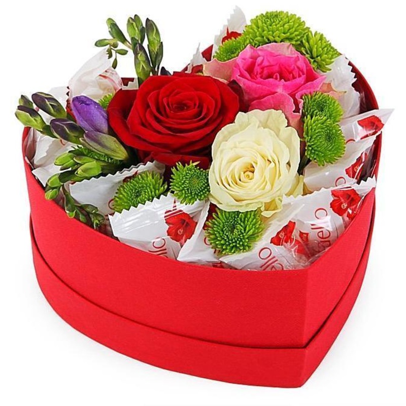 Little Sweet Heart Box-Small (8 Stems + 16 Raffaello Chocolate) & Regular (12 Stems + 24 Raffaello Chocolate) & Large (24  Stems + 36 Raffaello Chocolate) & Luxury (34 Stems + 48 Raffaello Chocolate) & Glamour (45 Stems + 60 Raffaello Chocolate)-Heart Box