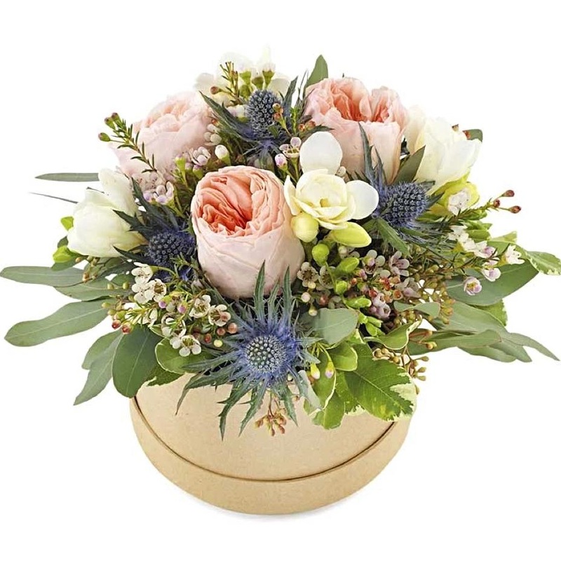 Peach Elegance Box-Small (15 stems) & Regular (20 stems) & Medium (25 stems) & Large (30 stems) & Luxury (40 stems) & Glamour (50 stems) & Exclusive (60 stems) & Exclusive Glamour (75 stems) & Premium (90 stems)-Hat Box & Square Box & Heart Box-KRAFT BOX