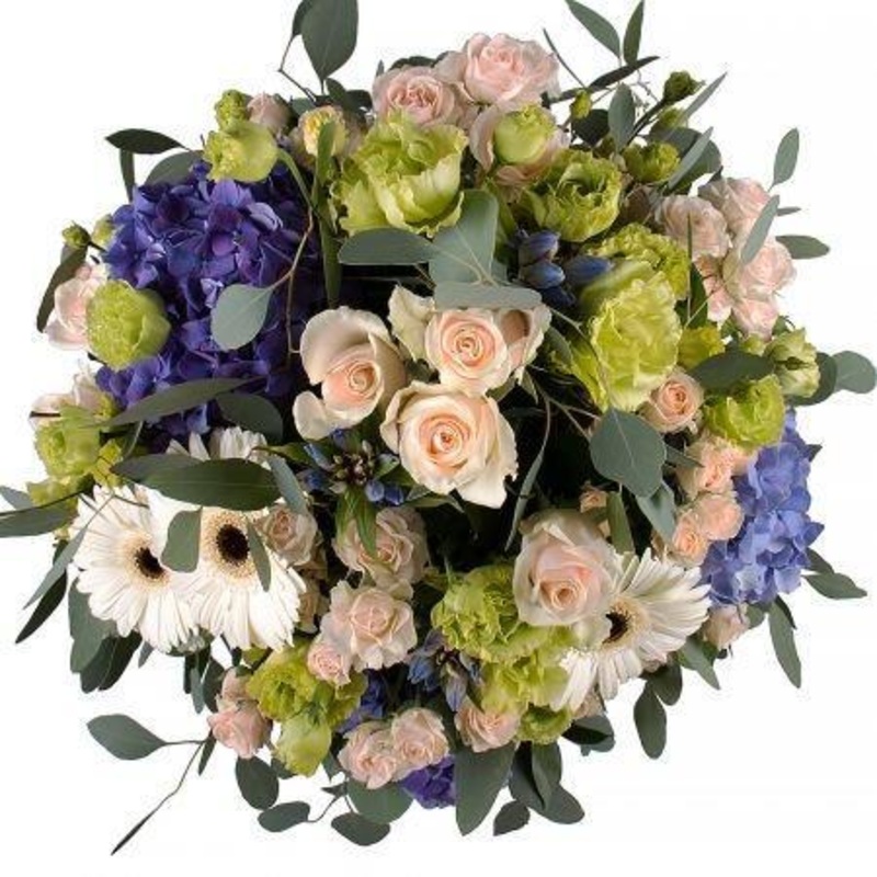 Victorian Romance Bouquet-Regular (20 stems) & Medium (25 stems) & Large (30 stems) & Extra Large (45 stems) & Luxury (60 stems) & Glamour (75 stems) & Premium (90 stems) & Premium Extra (100 stems)