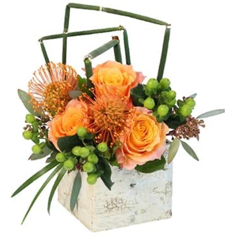 Peach Exotic Box-Extra Small (10 stems) & Small (15 stems) & Regular (20 stems) & Large (25 stems) & Luxury (35 stems) & Glamour (45 stems) & Exclusive Glamour (60 stems) & Premium (80 stems)-Square Box & Hat Box & Heart Box-Cream & Black & Green & Kraft