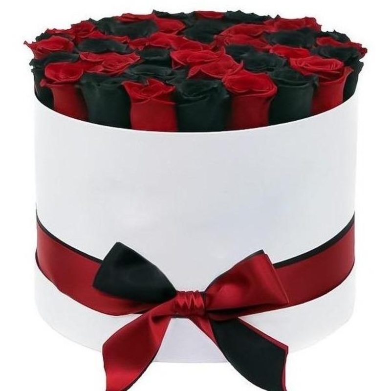 Red and Black Roses Hat Box-Small (16 stems) & Regular (30 stems) & Large (50 stems) & Extra Large (70 stems) & Luxury (90 stems) & Glamour (130 stems) & Exclusive Glamour (150 stems)-Hat Box & Heart Box & Square Box-Black & Red & Cream & Gold