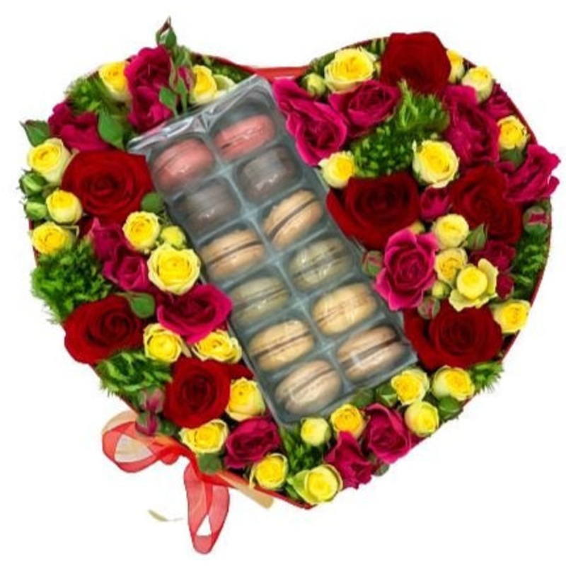 Spray Roses and Macarons Box-Small (3 Roses + 3 Spray Roses + 3 Santini + 6 pcs Macaroons) & Medium (5 Roses + 5 Spray Roses + 5 Santini + 6pcs Macaroons) & Large (7 Roses + 7 Spray Roses + 7 Santini + 12 pcs Macaroons) & Extra Large (10 Roses + 10 Spray