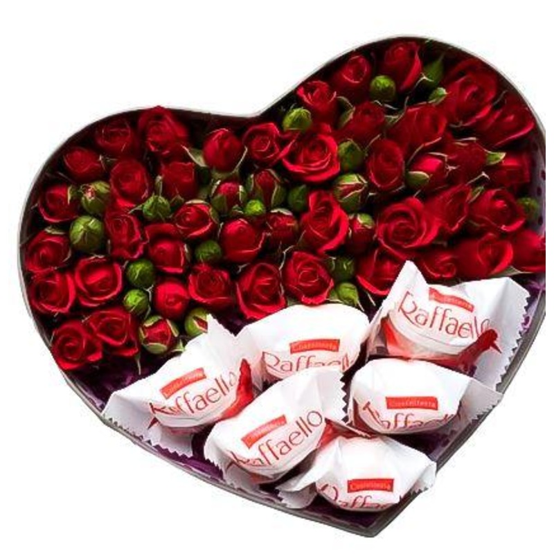 Spray Roses with Chocolates-Small ( 6 Spray Roses + 6 Chocolates) & Medium (10 Spray Roses + 10 Chocolates) & Large (14 Spray Roses + 14 Chocolates) & Extra Large (20 Spray Roses + 20 Chocolates) & Glamour (30 Spray Roses + 30 Chocolates)-Raffaello & Ferr