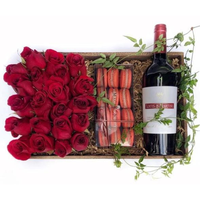Prestige Garnet Gift Box-Red (20 stems) & Pink (20 stems) & White (20 stems) & Yellow (20 stems) & Orange (20 stems) & Lavender (20 stems) & Peach (20 stems)-Casillero Del Diablo Tempranillo Spain Red Wine 75cl & Jacob’s Creek Double Barrel Matured Shiraz