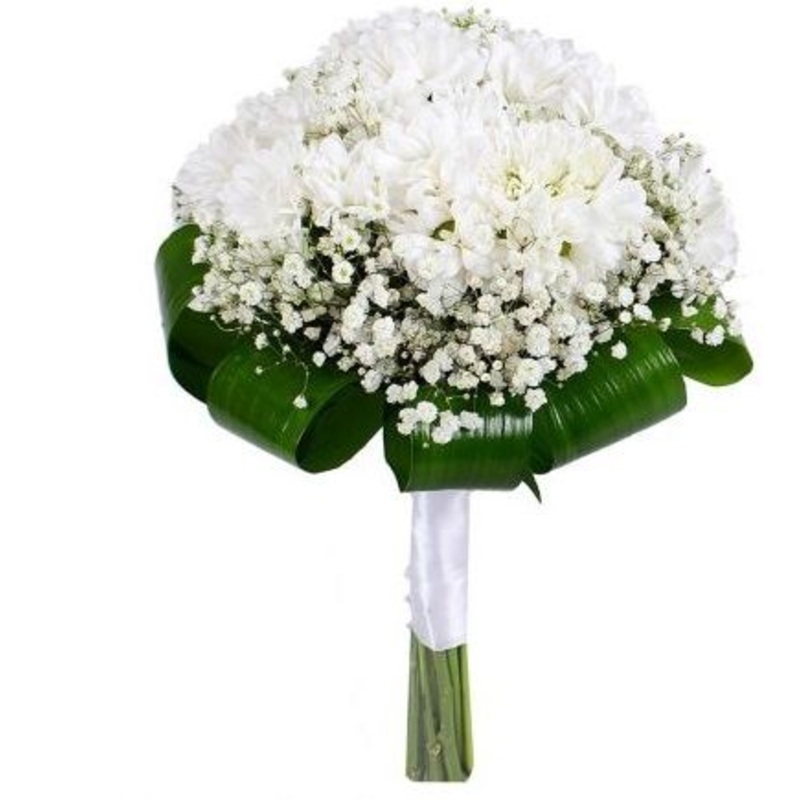 Daisy and Gypsophila Bridal Bouquet