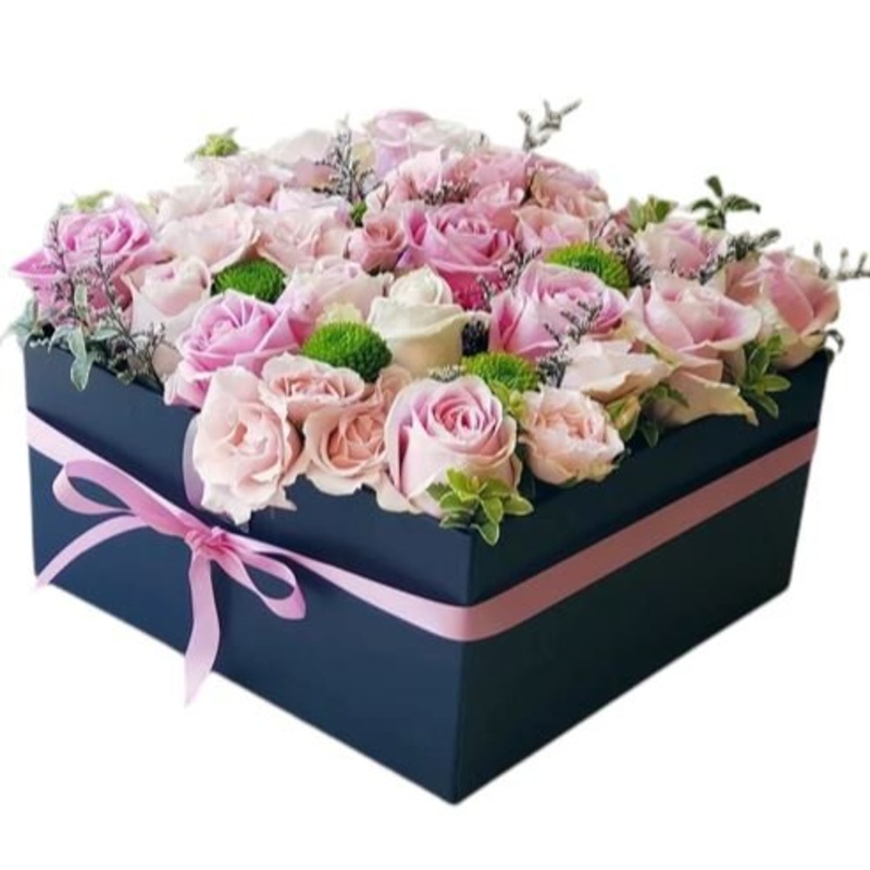 Pastel Pink Spray Roses Box-Extra Small (10 stems) & Small (15 stems) & Medium (20 stems) & Regular (25 stems) & Large (35 stems) & Extra Large (45 stems) & Luxury (55 stems) & Glamour ( 65 stems) & Exlusive Glamour (80 stems)-Square Boxx & Rectangle Box