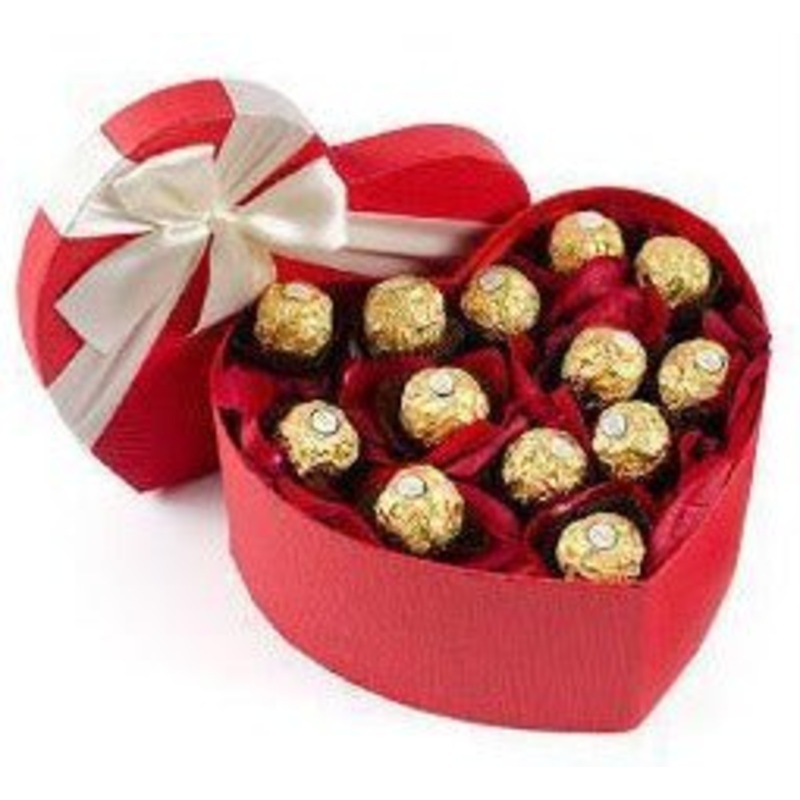 Sweets in Flowers Petals Herat Box