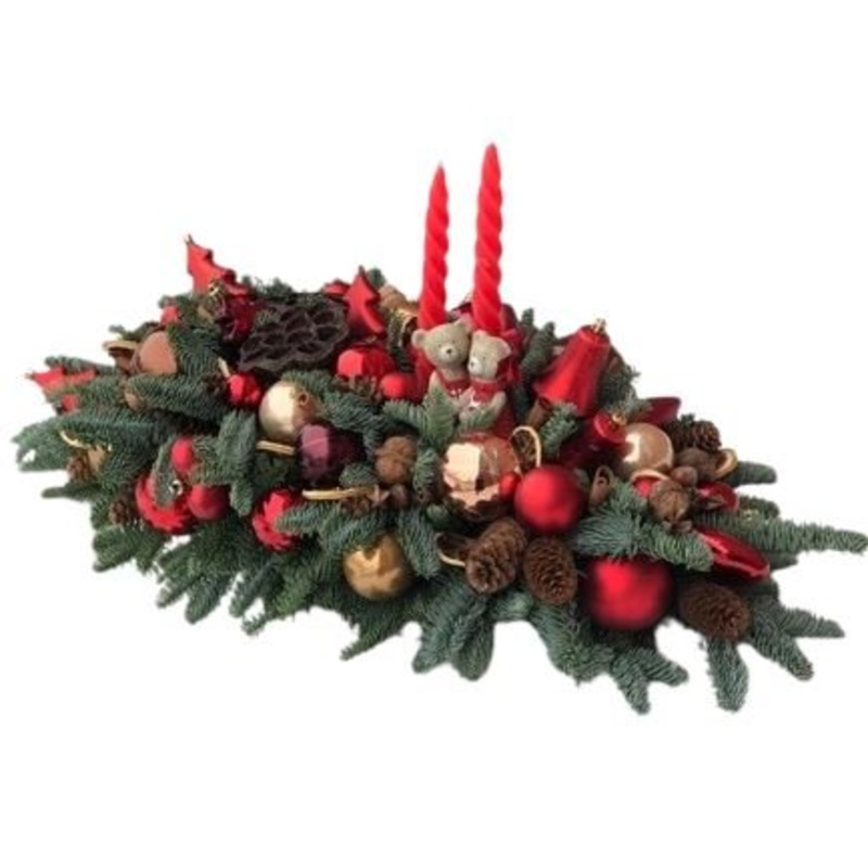 Red Baubles Pleasant Christmas Centerpieces