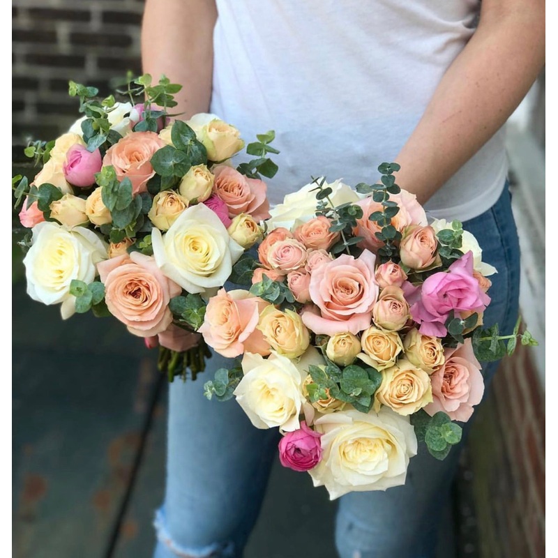 Blush bridesmaid bouquet
