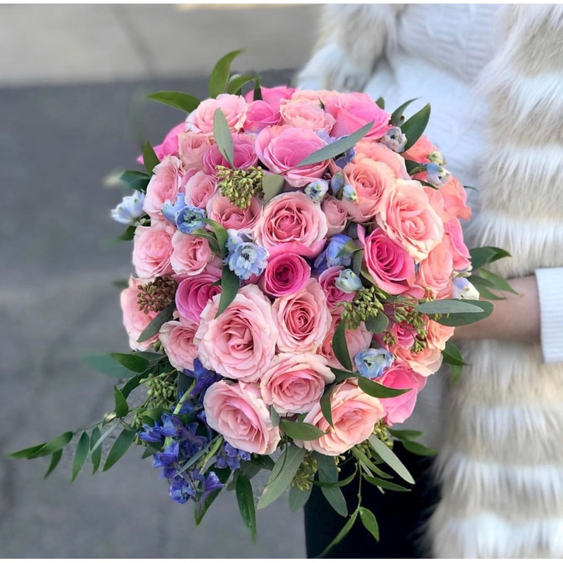Deluxe cascade bridal bouquet