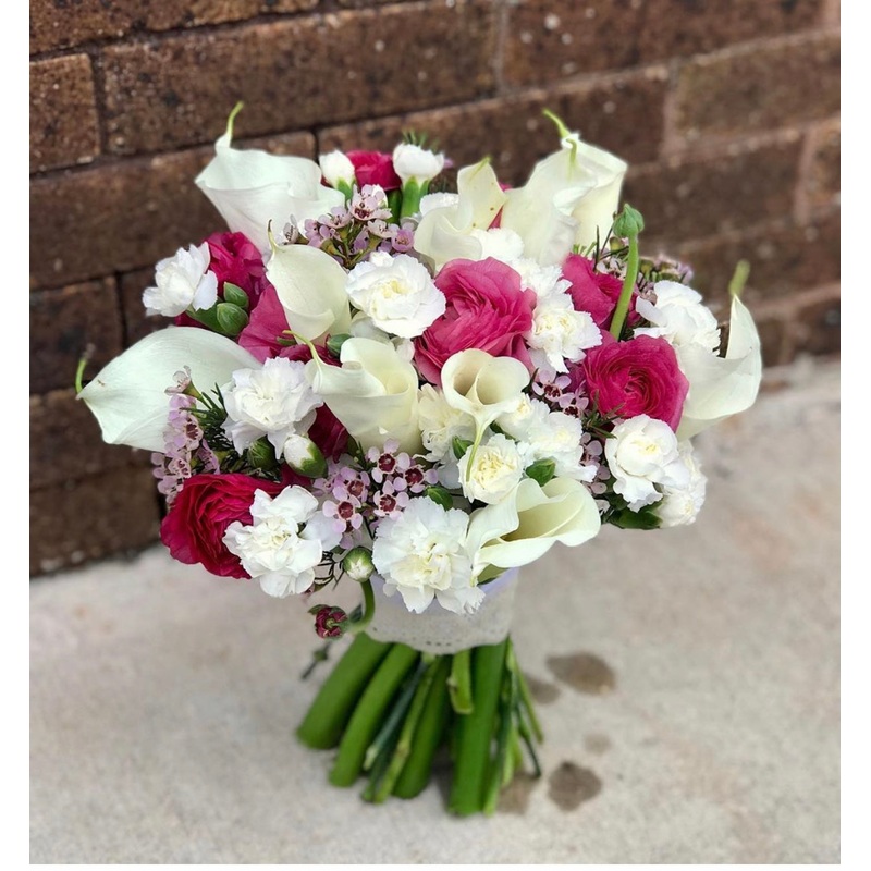 Morning glory bridesmaid bouquet