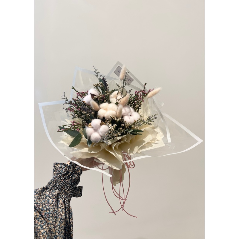 Caelia Snowflakes | Dried Flower Bouquet