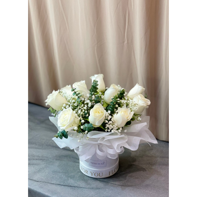 Lux’s White  Roses | Flower Box