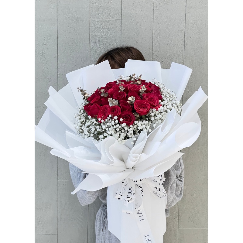 Rubies in Snow | Flower Bouquet