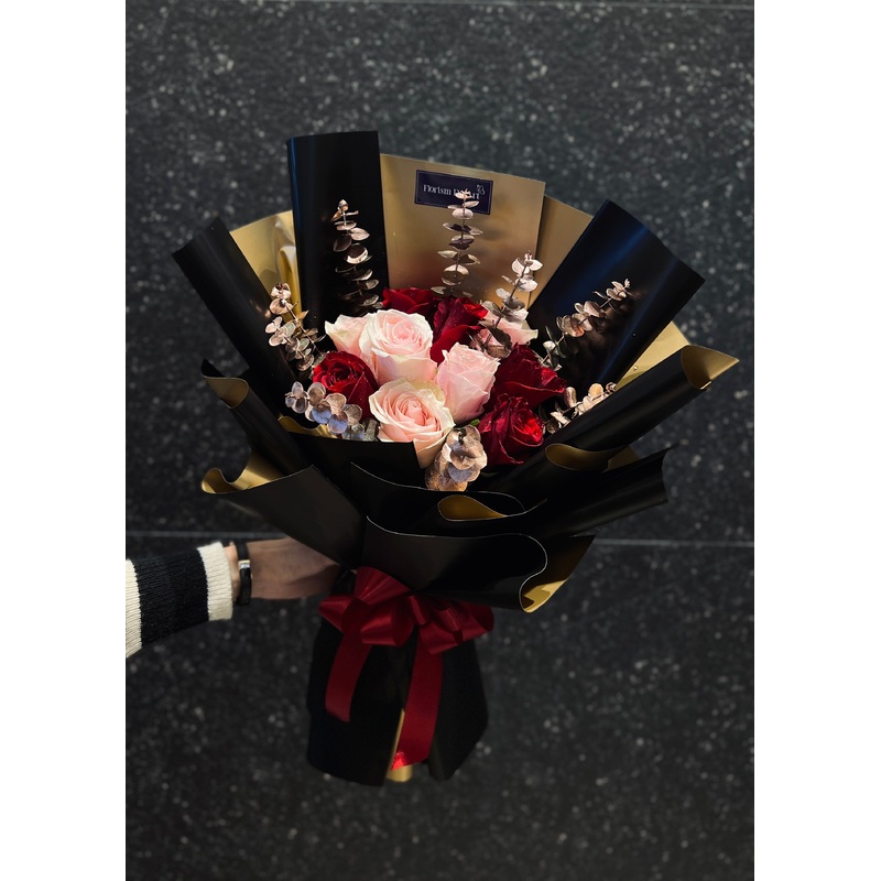 Shades of Gold Roses | Flower Bouquet