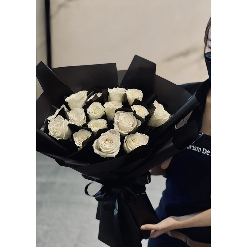 Signature White Roses | Flower Bouquet