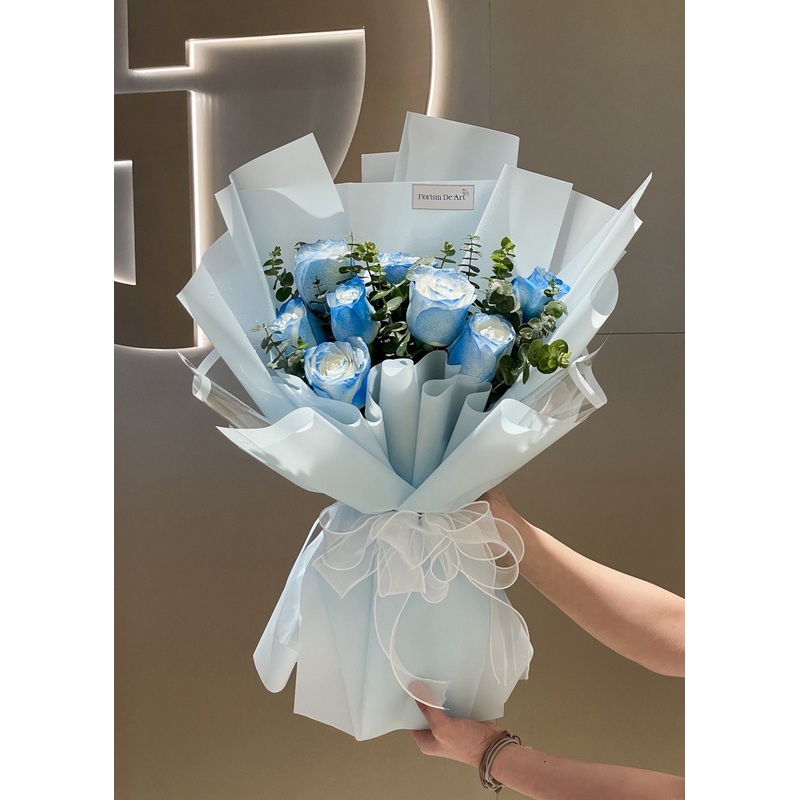 Sky Blue Roses | Hand Bouquet