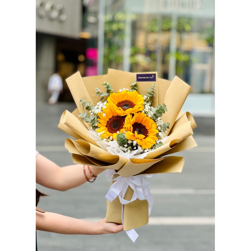 Sunshine Courage | Hand Bouquet