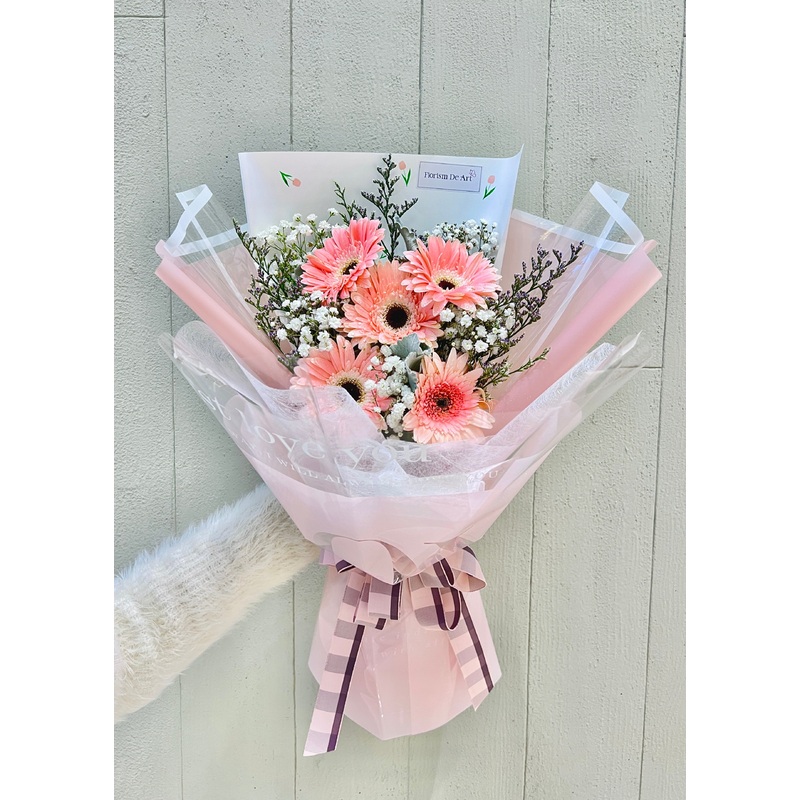 Sweet Pink Allure | Hand Bouquet