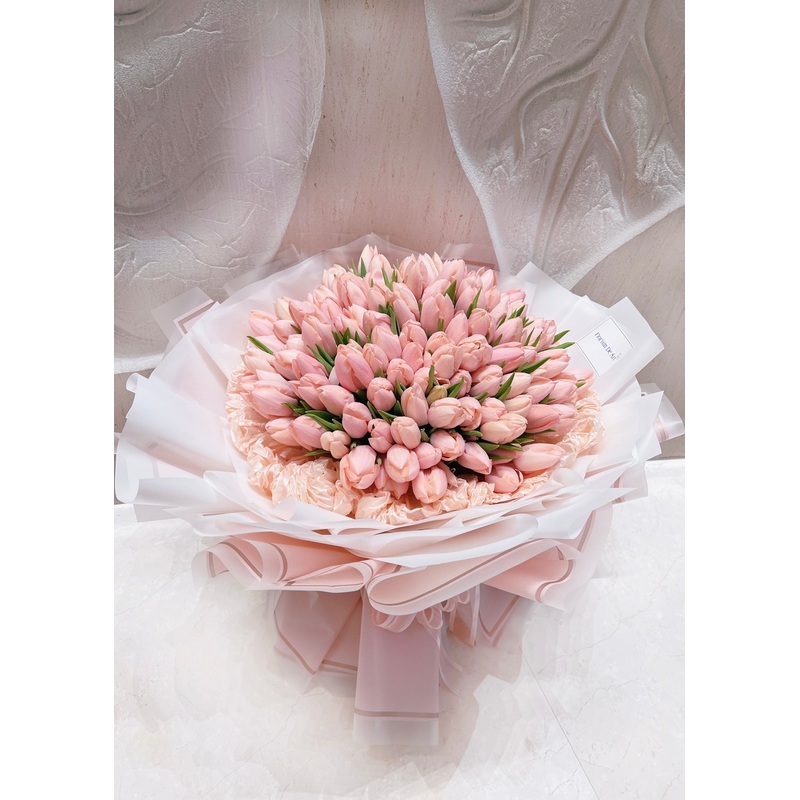 Celeste’s Fine Tulips | Flower Bouquet