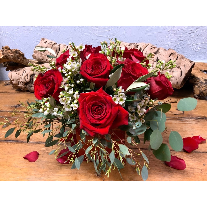 1 Dozen Roses in Glass Cube