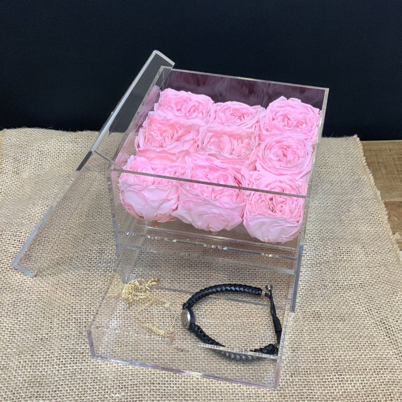 9 Preserved Pink Roses in Acrylic Jewelry Box