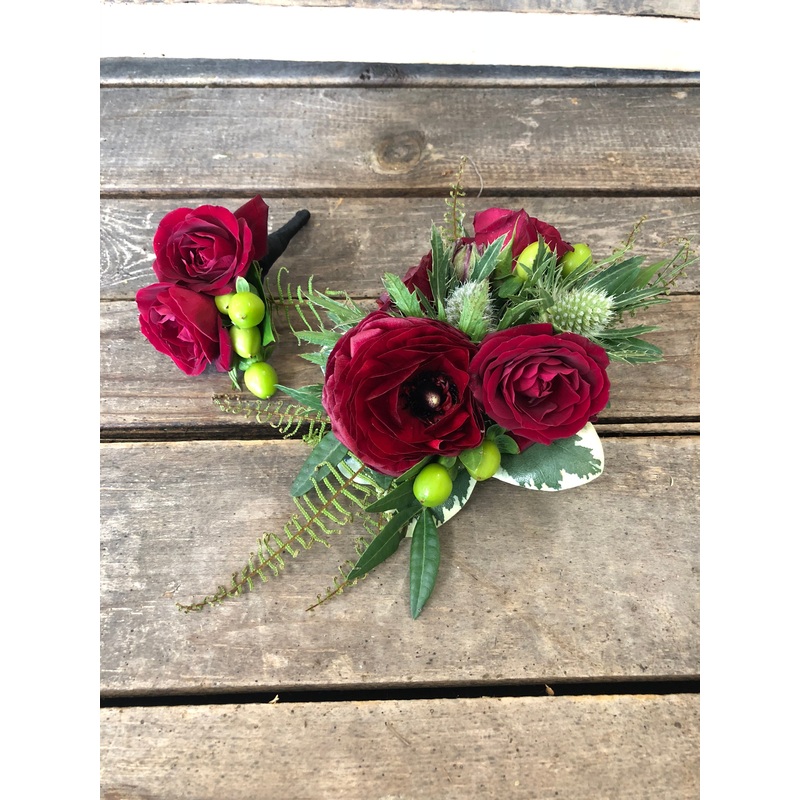 Classic Prom Wristlet-Pinks & Purples & whites & reds & yellows & peach & aqua & blue & Orange & With matching boutonnire – discount set