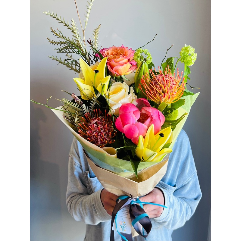 Love You Bunches Hand Tie Large