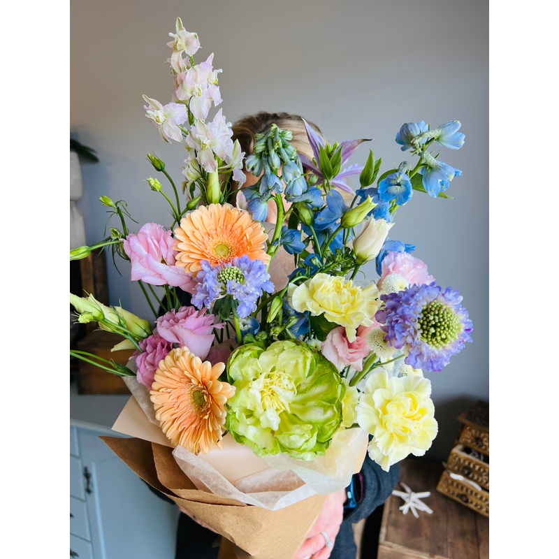 Love You Bunches Hand Tie – Medium