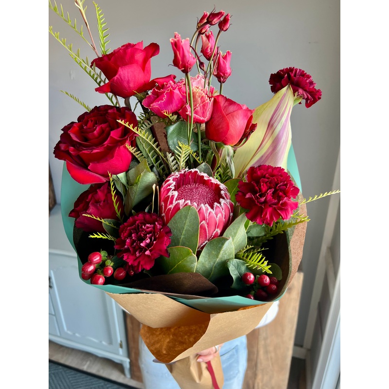 Queen of Hearts – Rich Red Bouquet  –