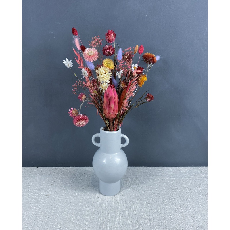 Lacy dried flower bouquet