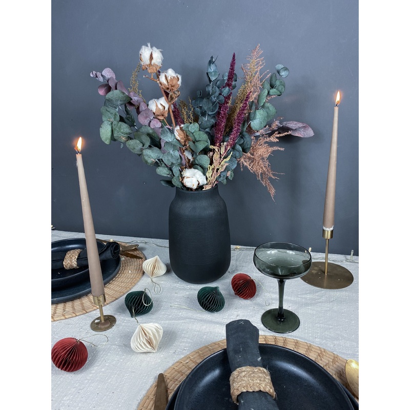 Avery festive dried flower bouquet