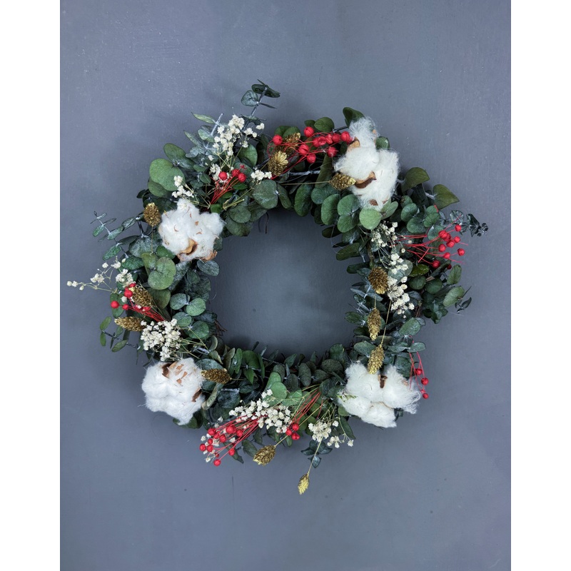 Keira dried flower Christmas wreath