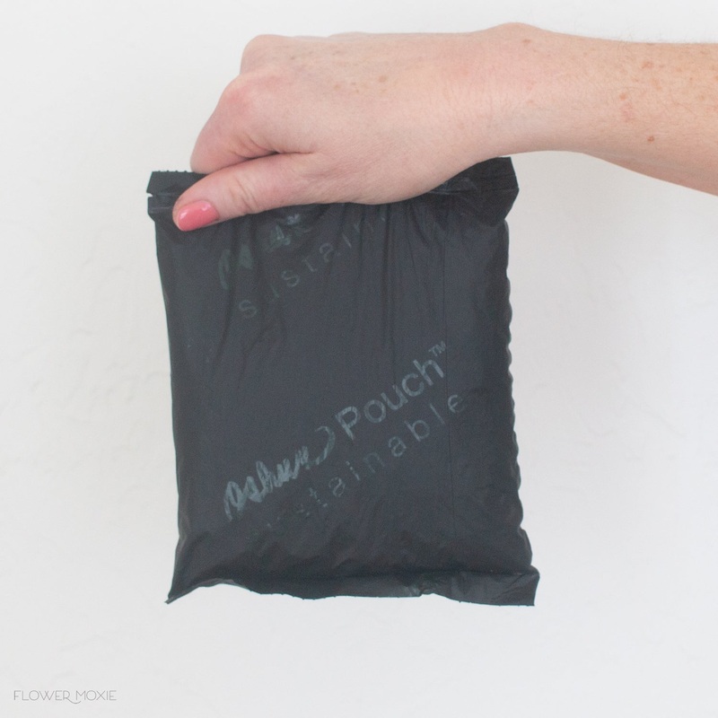 Oshun Pouch – Foam Alternative