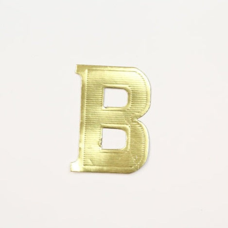 MJ40013/B (11688) – Block Letter B Gold 25/Bg