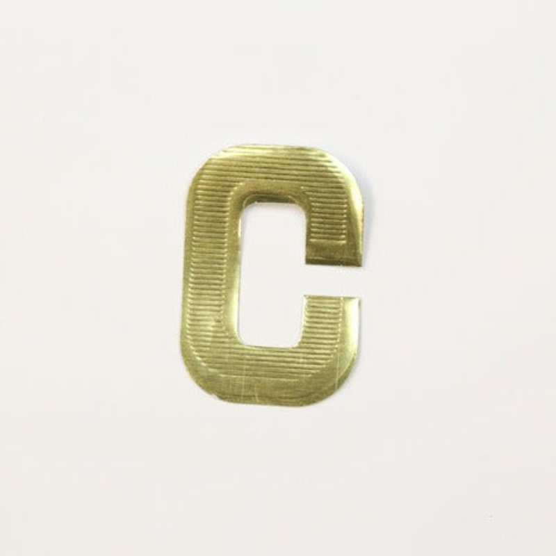 MJ40013/C (11689) – Block Letter C Gold 25/Bg