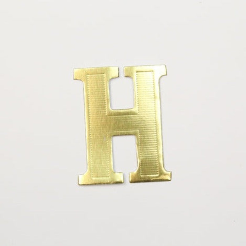 MJ40013/H (11694) – Block Letter H Gold 25/Bg