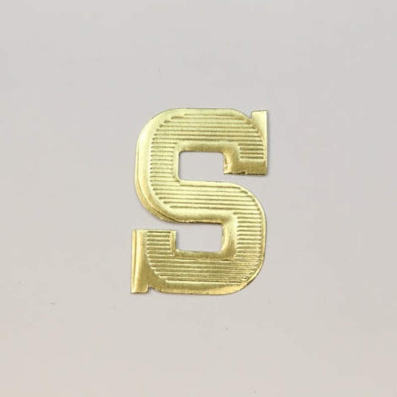 MJ40013/S (11705) – Block Letter S Gold 25/Bg