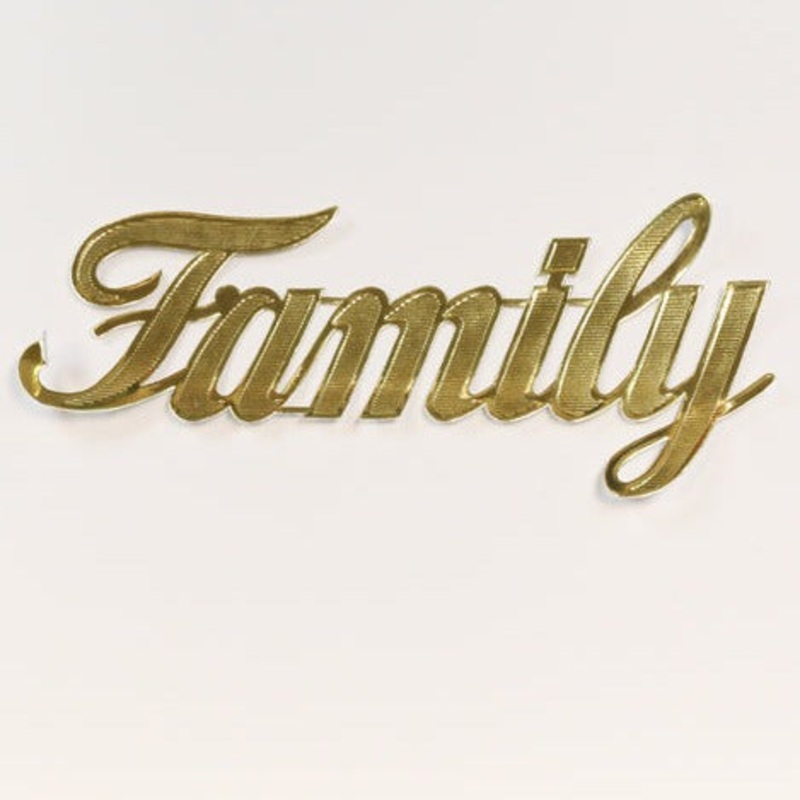 MJ40014/FAM (11725) – Script Word Family Gold 10/Bg