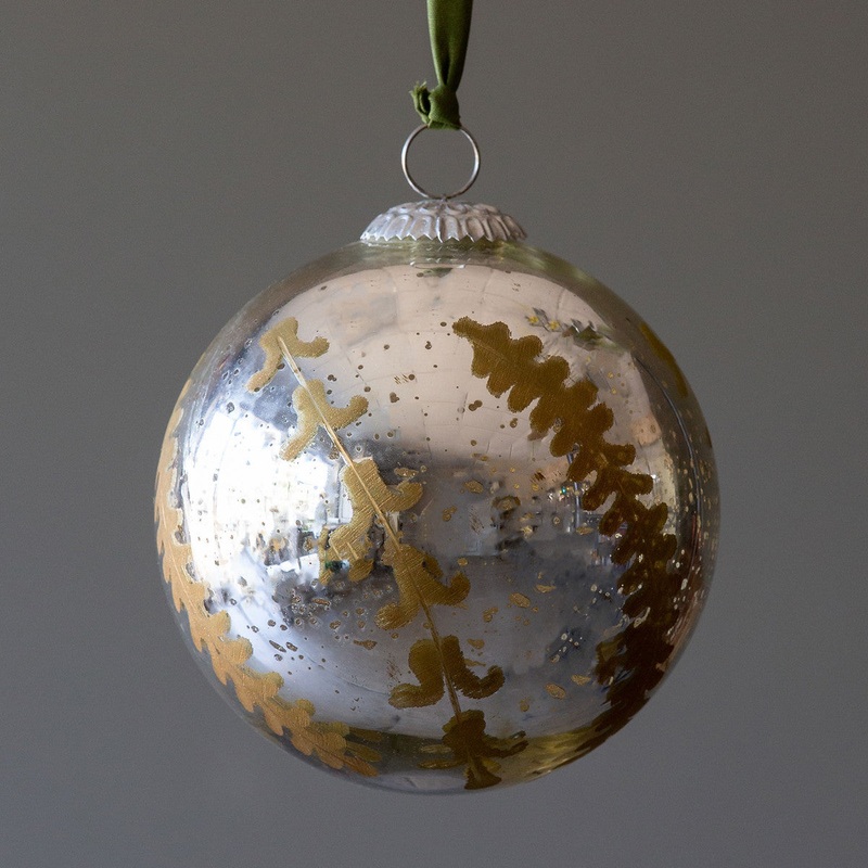 XAO00183 (27732) – Relief Glass Ball Ornament Bronze Large