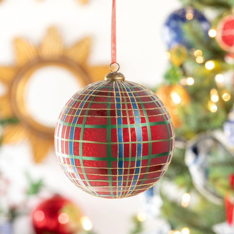 XAO40375 (32031) – Painted Plaid Glass Ball Ornament 6