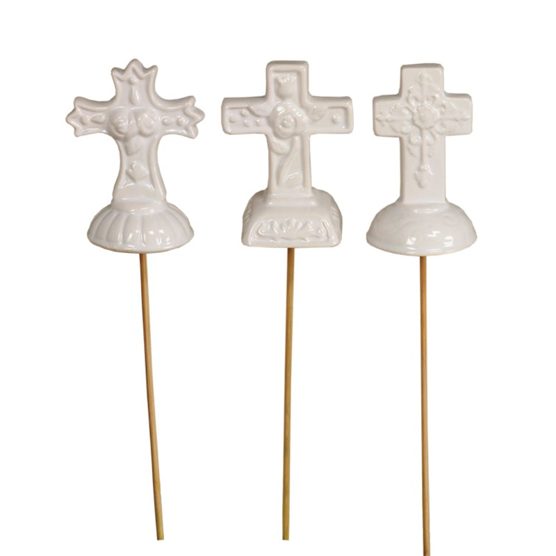 17804 (11101) – White Cross Pick 2.75 3 Assorted Styles