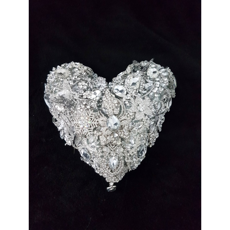 Heart brooch bouquet, jewel heart wedding bouquet.