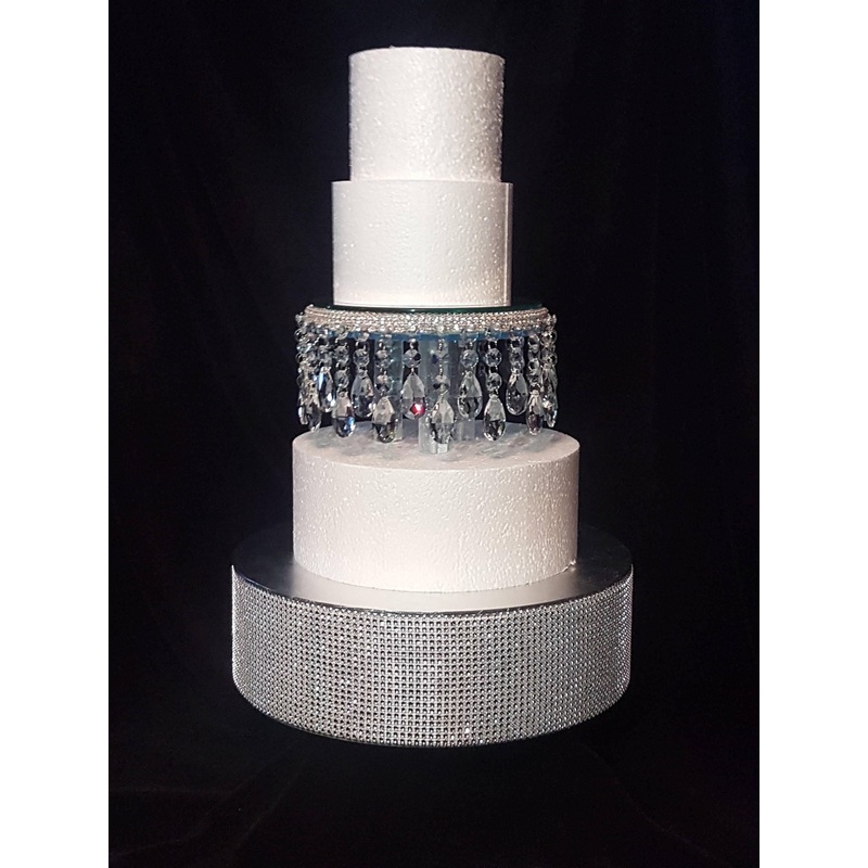 Crystal droplet wedding Cake divider Separator by Crystal wedding uk