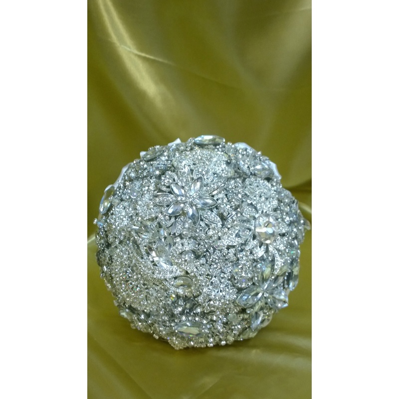 Brooch bouquet, jewel only bouquet, Full jeweled bouquet. by Crystal wedding uk